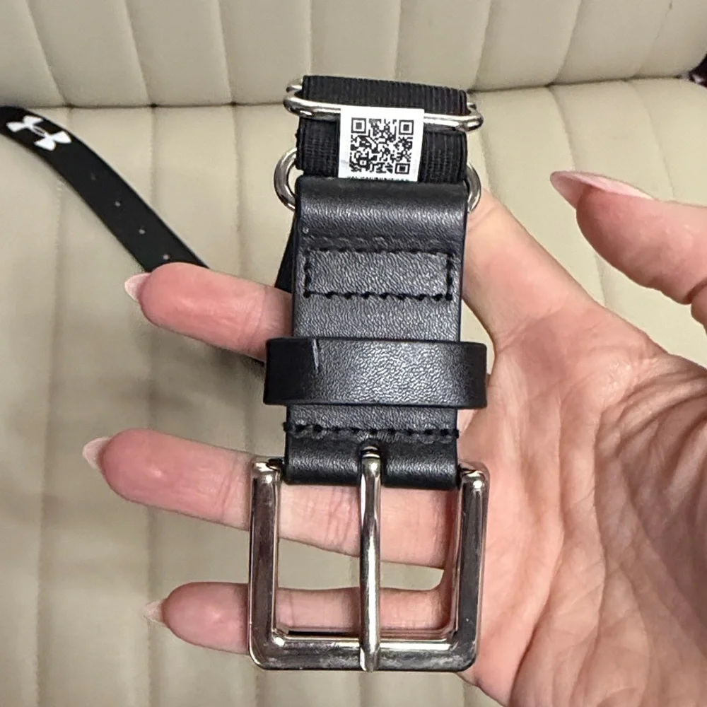 Under Armour Black Belt small medium adult